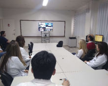 Vídeo conferência de  Dermatologia-13