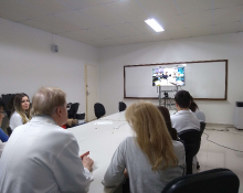 Vídeo conferência de  Dermatologia